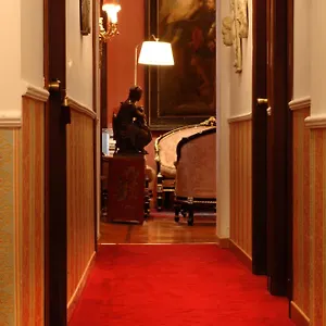 Residenza Frattina 2*, Rome Italy